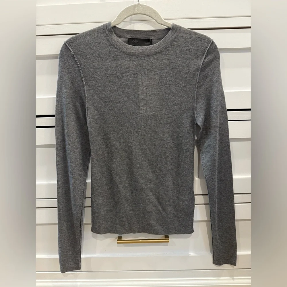 Zara Women’s Grey extra fine Knit Top - Picture 5 of 7
